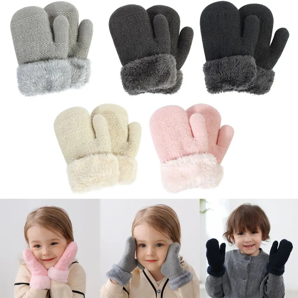 

Плотные Мультяшные теплые детские перчатки с закрытыми пальцами для мальчиков и девочек, детские перчатки, вязаные варежки с бархатной под...