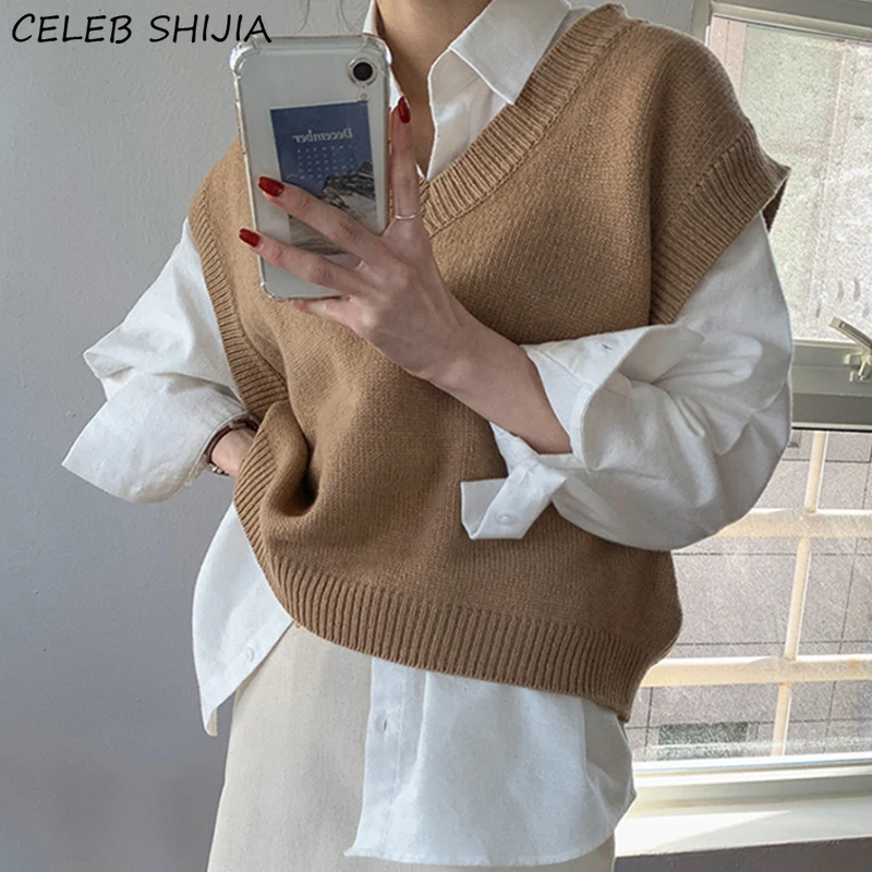 Wool Vest Woman New Spring V-neck Khaki Sleeveless Sweater Vest Cropped Woman Korean Chic Loose Y2k Knit Tank Top Fall
Wool Vest Woman New Spring V-neck Khaki Sleeveless Sweater Vest Cropped Woman Korean Chic Loose Y2k Knit Tank Top Fall