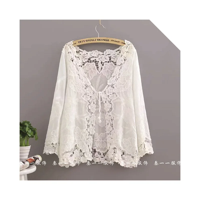 Лето 2022, короткий изысканный кардиган с вышивкой в виде лепестков розы
Лето 2022, короткий изысканный кардиган с вышивкой в виде лепестков розы