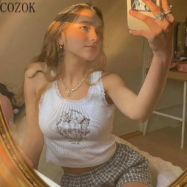 y2k Top Cartoon Lace Tank Top Women Slim Crop Top 민소매 티 여성 tank top women clothing brandy melville 
y2k Top Cartoon Lace Tank Top Women Slim Crop Top 민소매 티 여성 tank top women clothing brandy melville