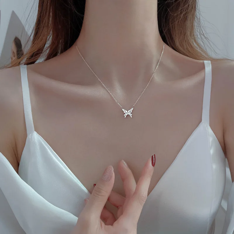 Einfache 925 Sterling Silber Flash Diamant Geometrische Halskette Unregelmäßigen Persönlichkeit Schlüsselbein Kette Weibliche
Einfache 925 Sterling Silber Flash Diamant Geometrische Halskette Unregelmäßigen Persönlichkeit Schlüsselbein Kette Weibliche