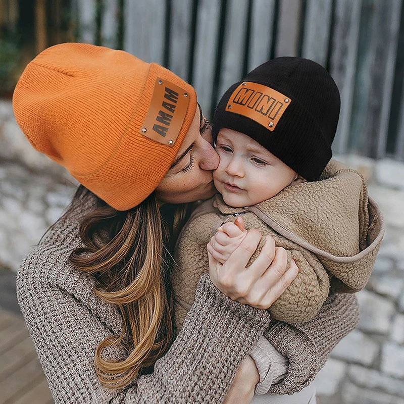 

2022 New Fashion Parent-Child Knitted Hat Women Bonnet Baby Skull Cap Autumn Winter Warm Skullies Beanies Hedging Caps