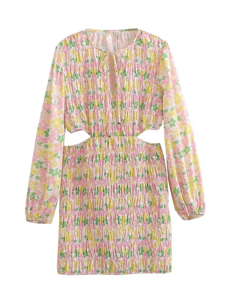 Женское платье с круглым вырезом и поясом на спине 
Женское платье с круглым вырезом и поясом на спине