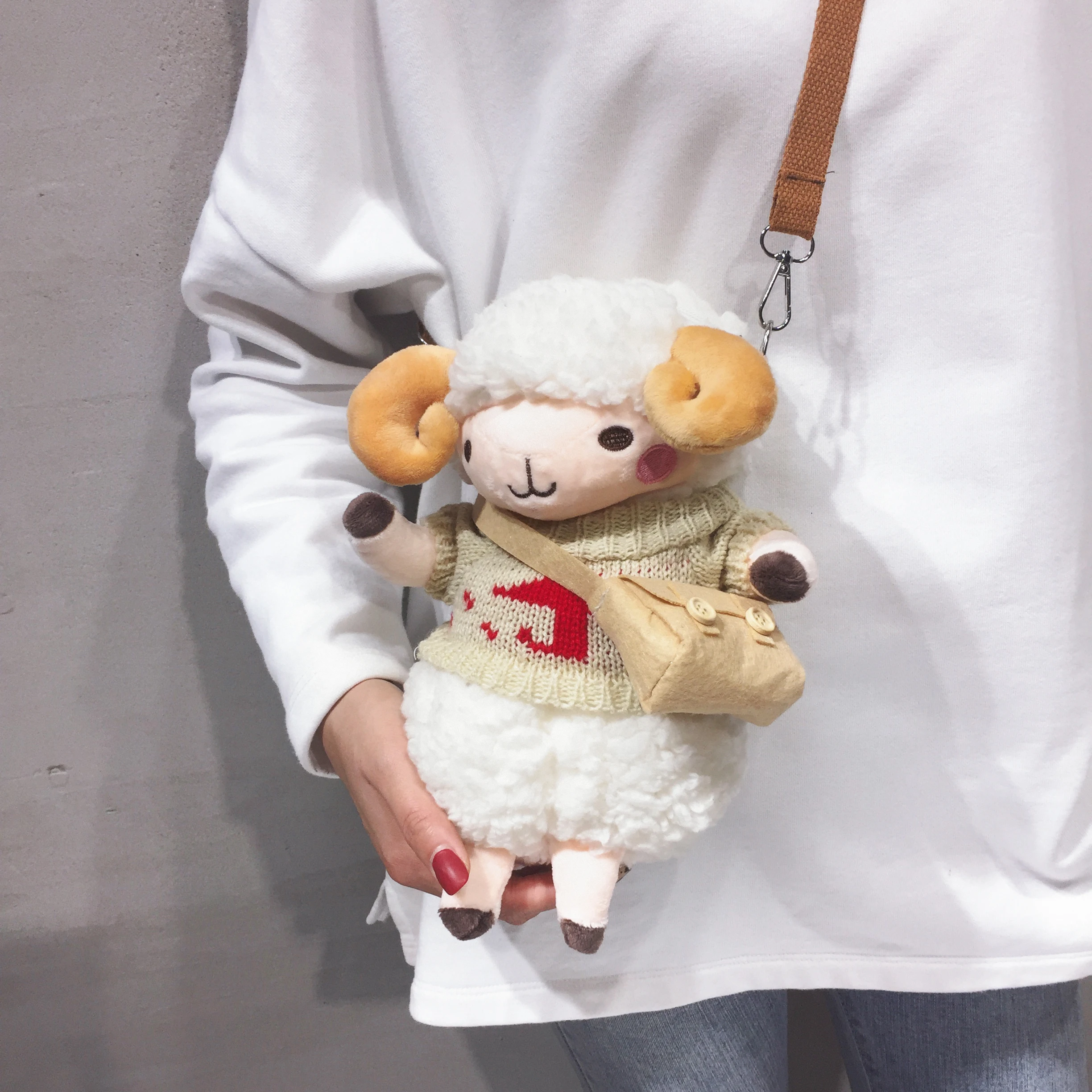 Cute Lamb Bag Female 2022 New Plush Cartoon Shoulder Bag Doll Bag Super Cute Girl Cross-body Bag Trendy Preppy Design
Cute Lamb Bag Female 2022 New Plush Cartoon Shoulder Bag Doll Bag Super Cute Girl Cross-body Bag Trendy Preppy Design