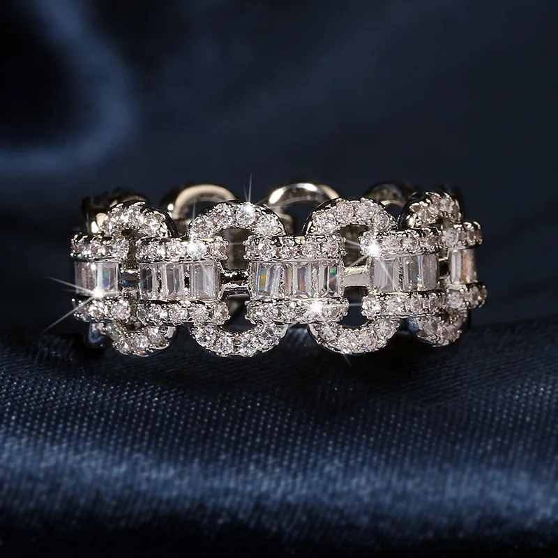 2022 Fashion Luxury Large Row Chain White Zircon Ring Female 925 Stamp High-End Wedding Anniversary Jewelry Gift
2022 Fashion Luxury Large Row Chain White Zircon Ring Female 925 Stamp High-End Wedding Anniversary Jewelry Gift