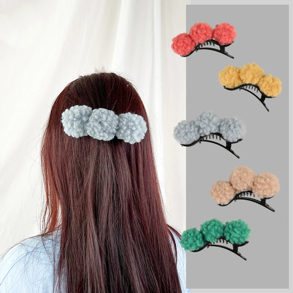 Cute Hair Ball Hair Clip Back Head Plush Clip Large Korean Net Red 2022 New Elegant Duckbill Shark Clip Female Hairpins Headwear
Cute Hair Ball Hair Clip Back Head Plush Clip Large Korean Net Red 2022 New Elegant Duckbill Shark Clip Female Hairpins Headwear