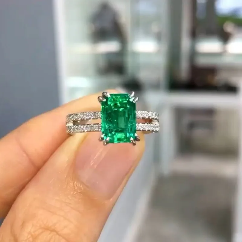 2 Carat Emerald Ring Green Lab Grown 14K 18K Yellow Gold Moissanite Ring Luxury Party Gift Wedding Jewelry
2 Carat Emerald Ring Green Lab Grown 14K 18K Yellow Gold Moissanite Ring Luxury Party Gift Wedding Jewelry