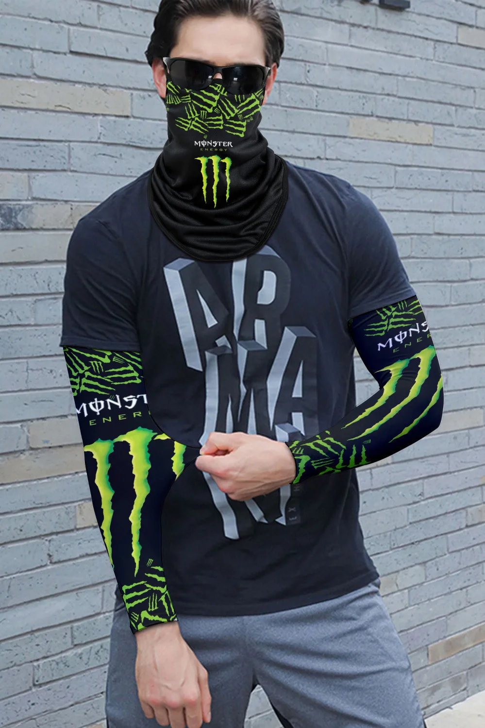 2023 Newest Motorcycle Monster Energy Cycling Sunscreen Tattoo Ice Silk Sleeves Outdoor Tattoo Sunshade Armguards 
2023 Newest Motorcycle Monster Energy Cycling Sunscreen Tattoo Ice Silk Sleeves Outdoor Tattoo Sunshade Armguards