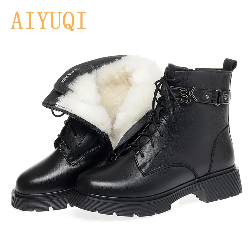 Women Winter Boots Shoes Natural Wool Warm New Large Size Genuine Leather Women Ankle Boots Fashion Non-slip Female Martin Boot 
Women Winter Boots Shoes Natural Wool Warm New Large Size Genuine Leather Women Ankle Boots Fashion Non-slip Female Martin Boot