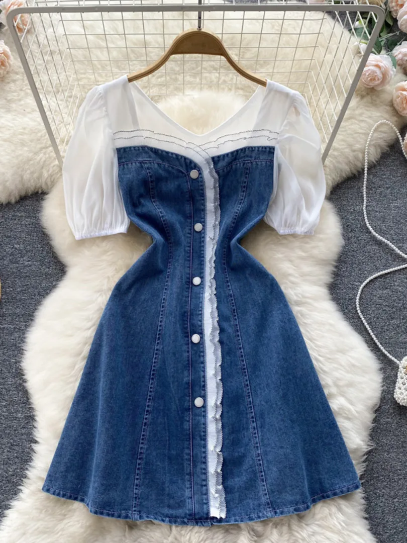 Korean Vintage Denim Dress 2022 Women Summer Fashion Patchwork Square Collar Short Sleeve Slim A-line Mini Party Jeans Dresses
Korean Vintage Denim Dress 2022 Women Summer Fashion Patchwork Square Collar Short Sleeve Slim A-line Mini Party Jeans Dresses
