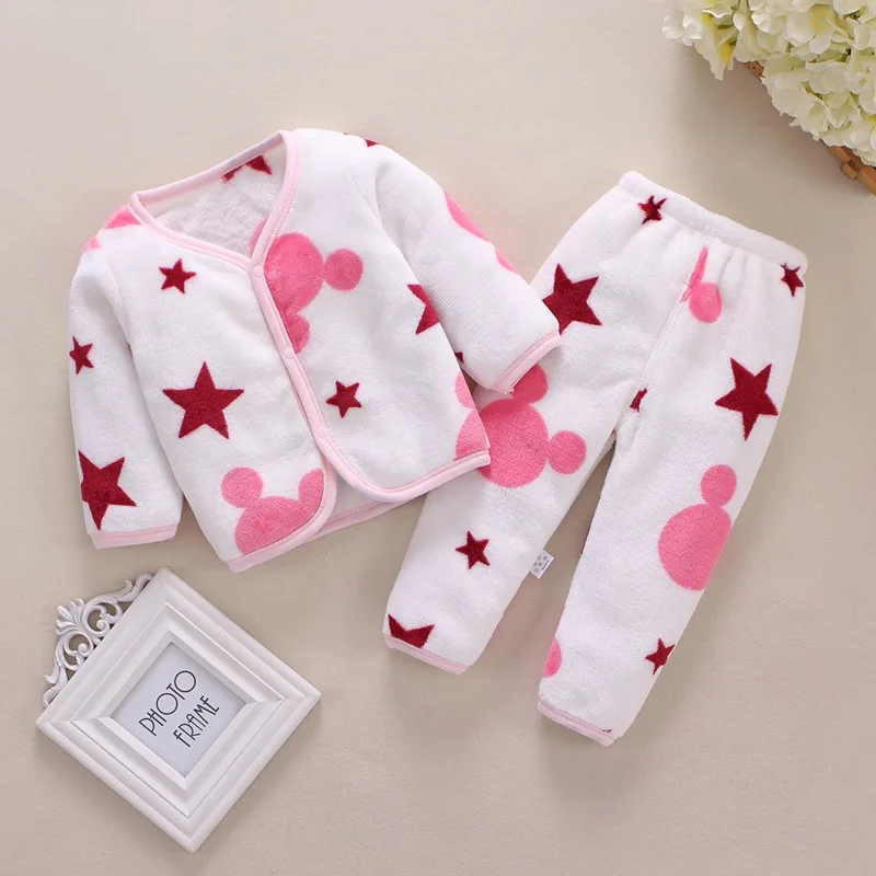 Baby Clothes Baby Girl Boy Coral Fleece Two-piece Newborn Clothes Spring Autumn Winter Warm Pajamas Set Baby Boy Outfit 
Baby Clothes Baby Girl Boy Coral Fleece Two-piece Newborn Clothes Spring Autumn Winter Warm Pajamas Set Baby Boy Outfit