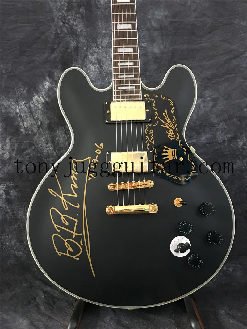 80th Anniversary B.B King Lucille Matte Black Hollow Electric Guitar Double Output Jacks, 5 Way Speed Switch, Gold Hardware
80th Anniversary B.B King Lucille Matte Black Hollow Electric Guitar Double Output Jacks, 5 Way Speed Switch, Gold Hardware