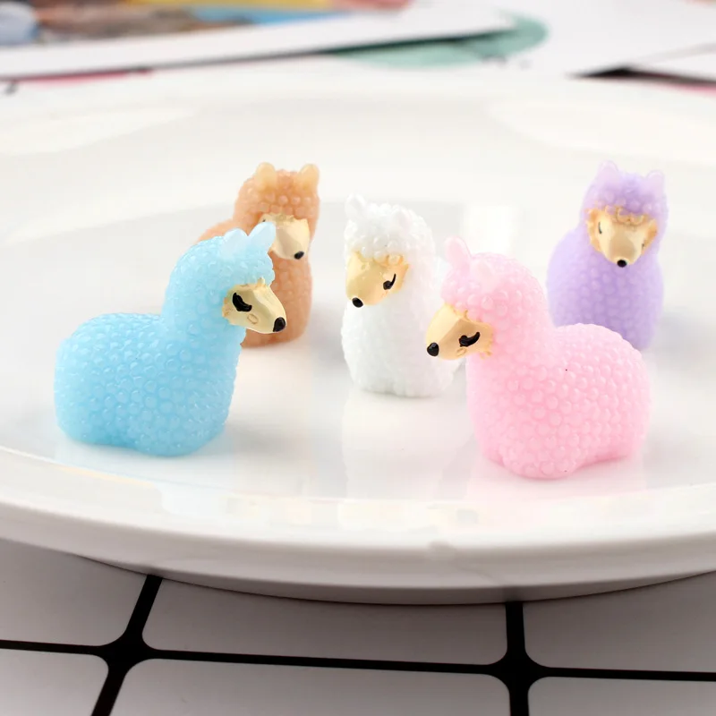 100pcs 25*24MM Small Handicraft Resin 3D Kawaii Alpaca DIY Decoration Center Crafts Scrapbooking for Dollhouse Accessories
100pcs 25*24MM Small Handicraft Resin 3D Kawaii Alpaca DIY Decoration Center Crafts Scrapbooking for Dollhouse Accessories