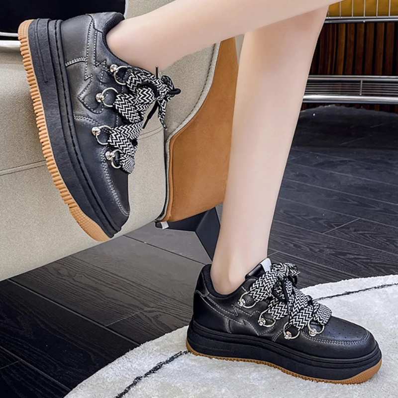 Designers Shoes Ladies Casual Running Shoes fo rwoman Chaussure Femme Lace Up Sneakers woman Outdoor femaleSport Shoes Sewing
Designers Shoes Ladies Casual Running Shoes fo rwoman Chaussure Femme Lace Up Sneakers woman Outdoor femaleSport Shoes Sewing