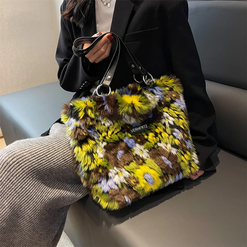 2022 зимняя плюшевая сумка на плечо высокого качества, модные кошельки и сумки, дизайнерская сумка для покупок, большая ручная сумка
2022 зимняя плюшевая сумка на плечо высокого качества, модные кошельки и сумки, дизайнерская сумка для покупок, большая ручная сумка