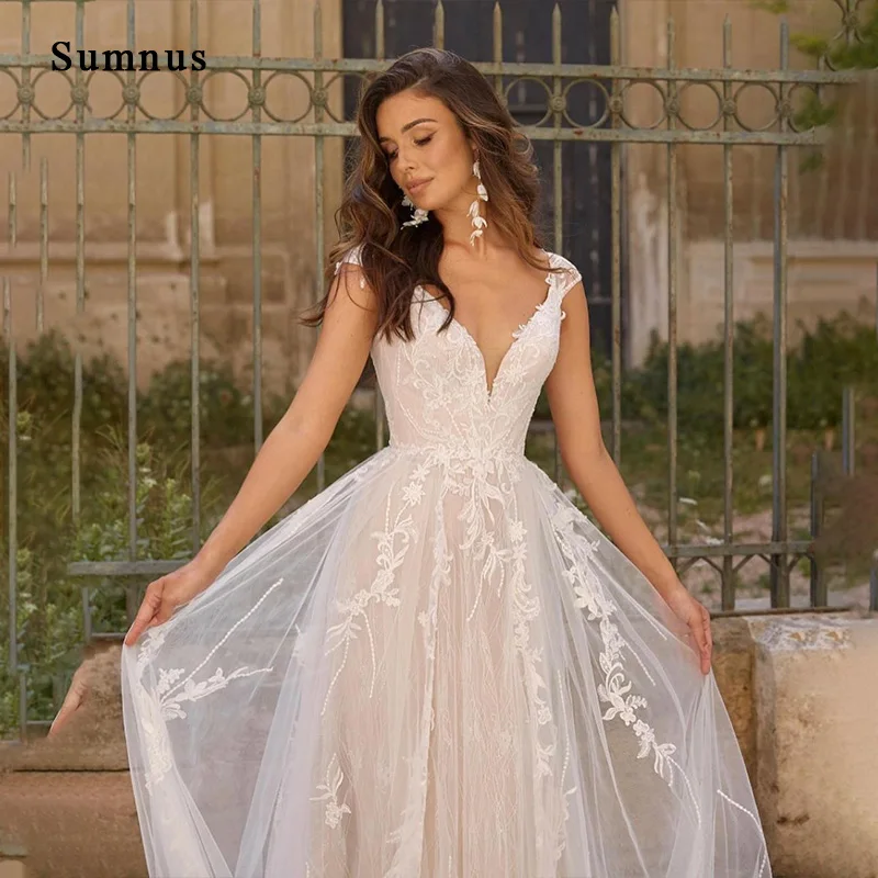 Cathedral Lace Appliques Maxi Wedding Dress Deep V-neck Cap Sleeve Back Zipper Bride Gown For Women Formal Vestidos de Novia
Cathedral Lace Appliques Maxi Wedding Dress Deep V-neck Cap Sleeve Back Zipper Bride Gown For Women Formal Vestidos de Novia