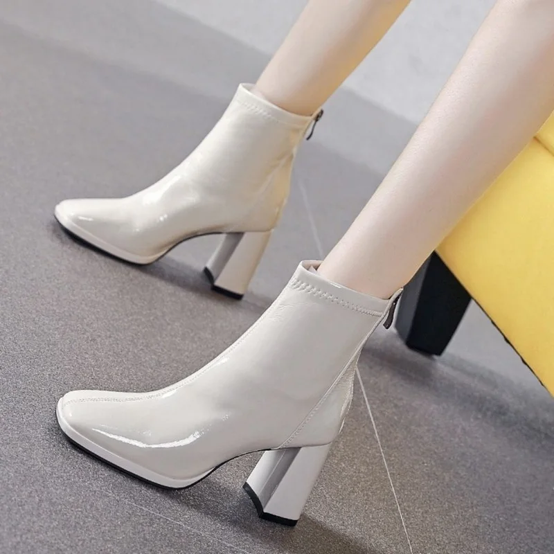 Женские облегающие короткие сапоги FHANCHU 2022, зимняя обувь на платформе и высоком каблуке, с квадратным носком, на молнии сзади, черный, бежевый, хаки, Прямая поставка 
Женские облегающие короткие сапоги FHANCHU 2022, зимняя обувь на платформе и высоком каблуке, с квадратным носком, на молнии сзади, черный, бежевый, хаки, Прямая поставка