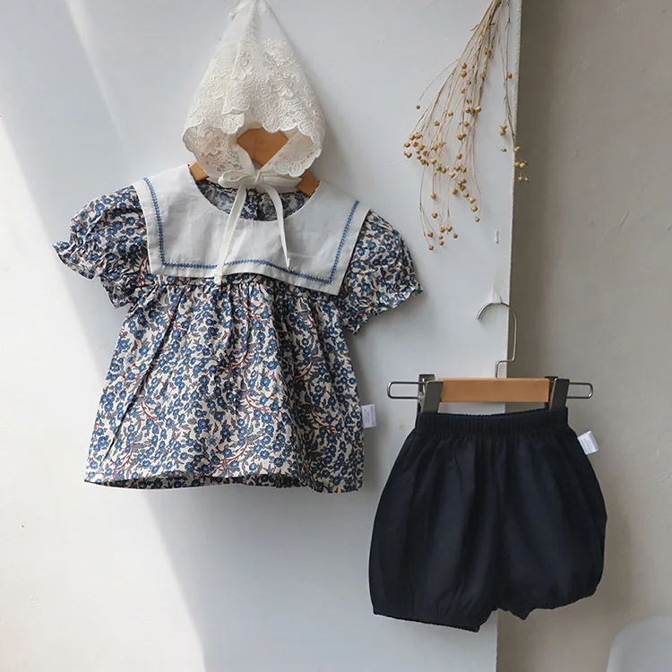 Baby suit summer clothes baby clothes 2022 children's clothes girls short-sleeved floral doll shirt shorts two-piece set 
Baby suit summer clothes baby clothes 2022 children's clothes girls short-sleeved floral doll shirt shorts two-piece set