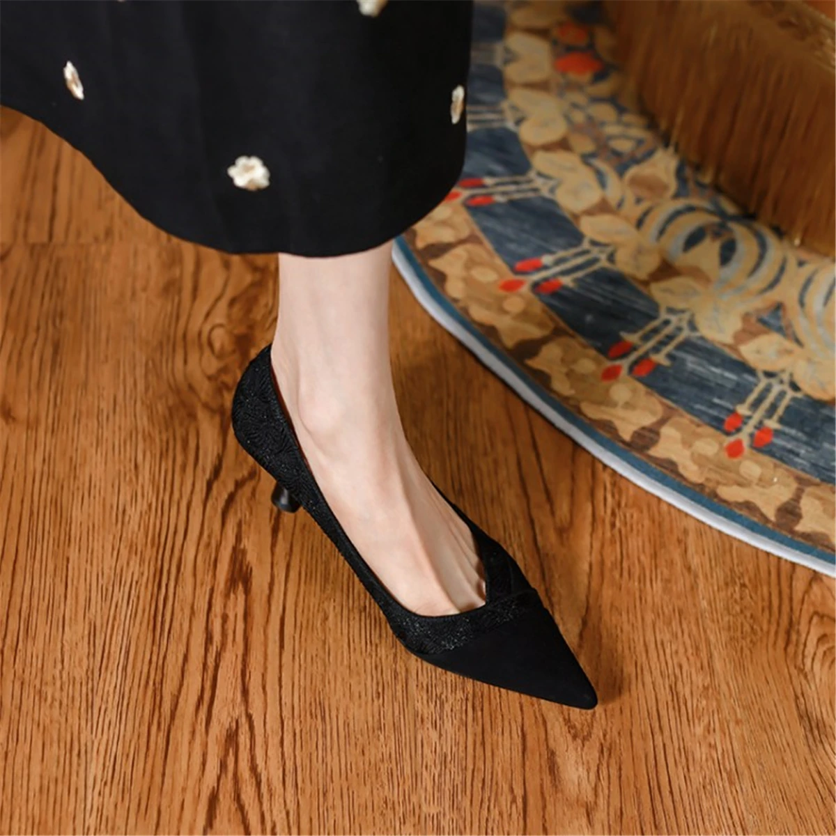 kmeioo classic black pumps woman pointed toe high heels genuine leather thin heel for women office shallow stiletto
kmeioo classic black pumps woman pointed toe high heels genuine leather thin heel for women office shallow stiletto