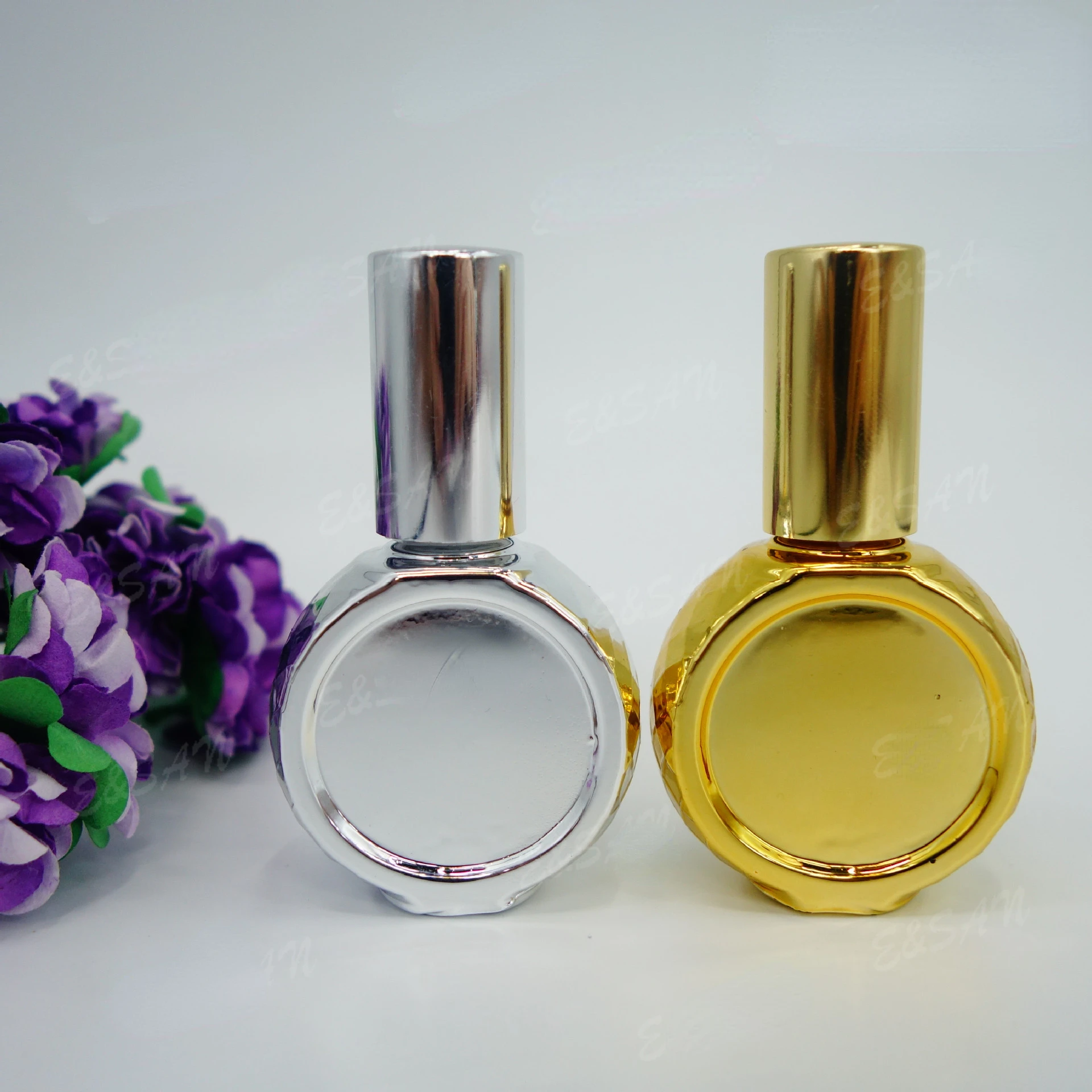 10ml UV Plating Glass Refillable Perfume Bottle Empty Cosmetic Spray Bottles Portable Travel Tool New 
10ml UV Plating Glass Refillable Perfume Bottle Empty Cosmetic Spray Bottles Portable Travel Tool New