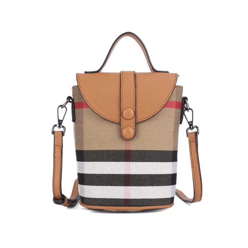 Lattice new phone bag Vintage texture bucket bag Versatile one shoulder messenger bag handbag Women's bag 2022 new
Lattice new phone bag Vintage texture bucket bag Versatile one shoulder messenger bag handbag Women's bag 2022 new