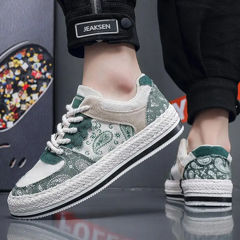 Летняя женская обувь для подростков, мужская повседневная обувь без шнуровки с мягкой подошвой, мужские парусиновые туфли
Летняя женская обувь для подростков, мужская повседневная обувь без шнуровки с мягкой подошвой, мужские парусиновые туфли