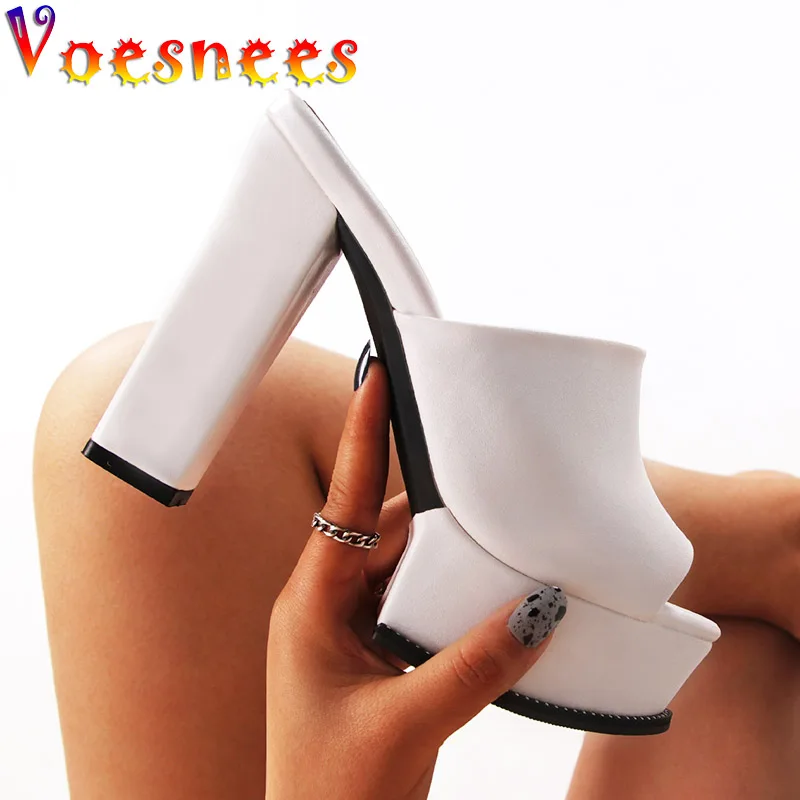 2022 Summer New Slippers Fashion Outdoor Sandals Fish Mouth Thick Heels Waterproof Platform High Heels Pumps Large Women's Shoes 
2022 Summer New Slippers Fashion Outdoor Sandals Fish Mouth Thick Heels Waterproof Platform High Heels Pumps Large Women's Shoes