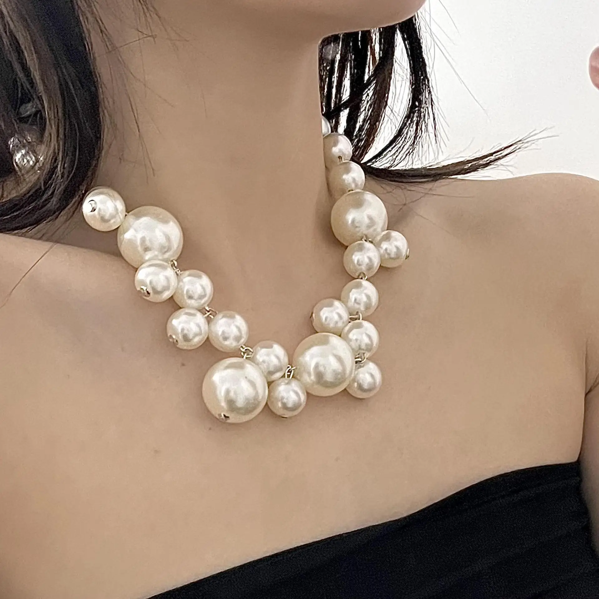 

Trendy Baroque Big Imitation Pearls Choker Necklace Collar Statement Maxi Necklace Women Wedding Bride Jewelry Gifts