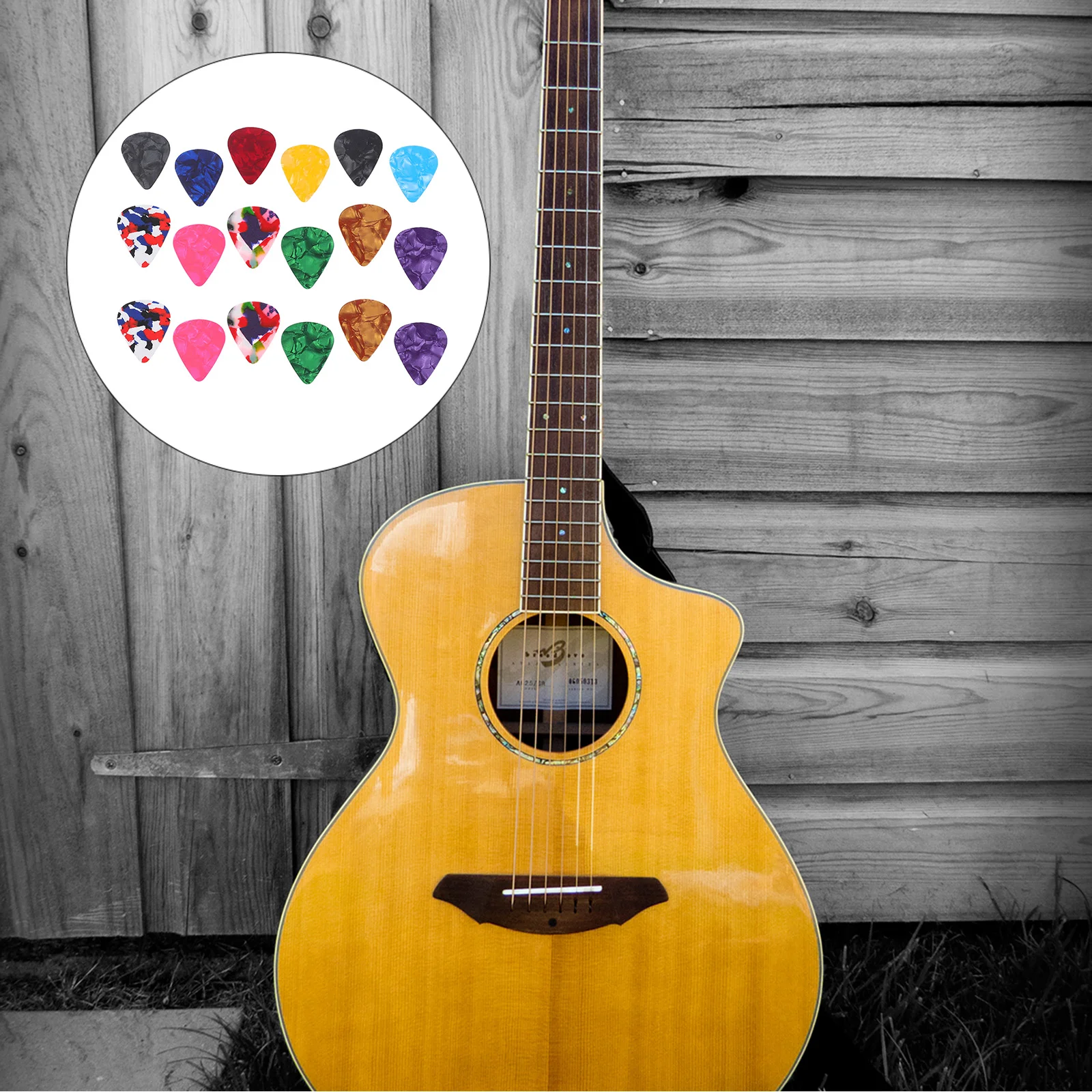 100 шт., Универсальные пластиковые медиаторы для гитары 
100 шт., Универсальные пластиковые медиаторы для гитары