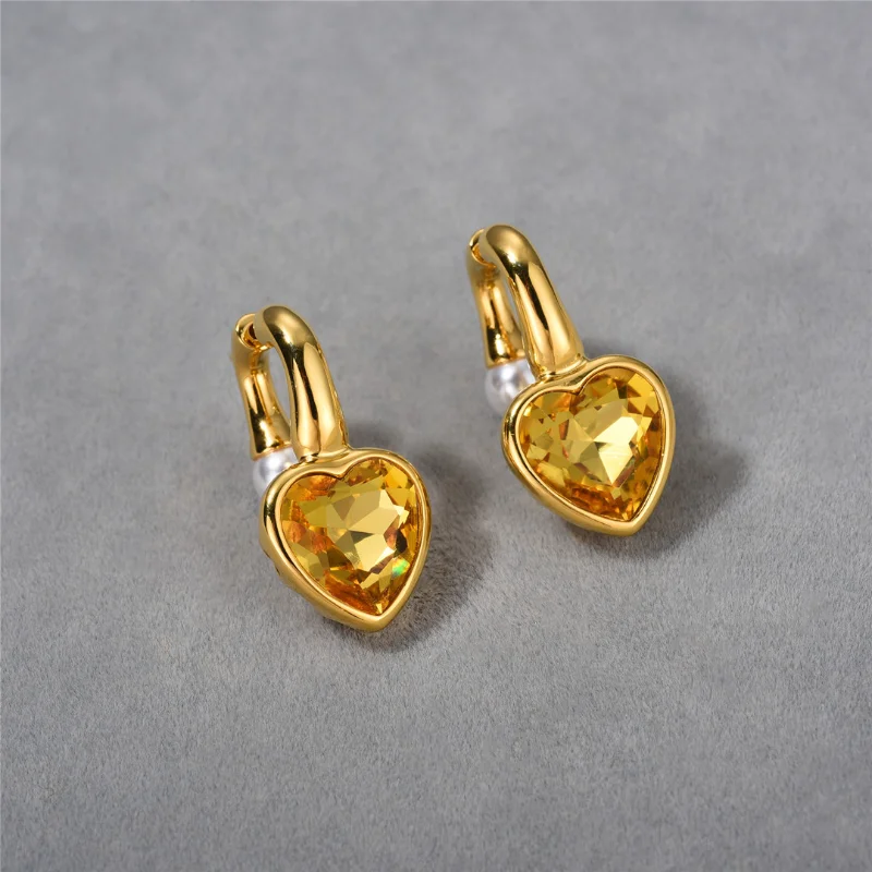 Timeless Wonder Fancy Zircon Pearl Geo Heart Stud Earrings for Women Designer Jewelry Ins Party Korean Gift Rare Gothic Mix 6262
Timeless Wonder Fancy Zircon Pearl Geo Heart Stud Earrings for Women Designer Jewelry Ins Party Korean Gift Rare Gothic Mix 6262