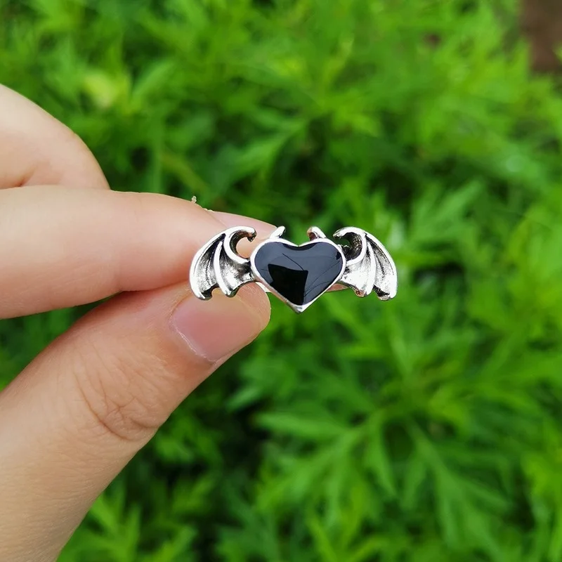 Korean Gothic Black Heart Rings for Women Hip Hop Punk Angel Wings Finger Ring Female Jewelry Party Weddings Gift 2022 New
Korean Gothic Black Heart Rings for Women Hip Hop Punk Angel Wings Finger Ring Female Jewelry Party Weddings Gift 2022 New