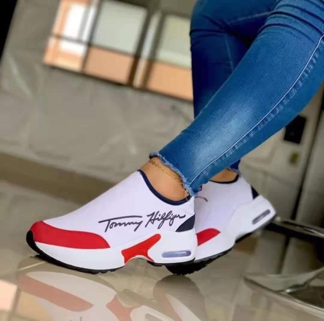 2022 Round Toe Platform Women's Vulcanize Shoes Solid Low Top Lady Casual Viscose Shoes with Buckle Strap Female Sneaker Shoes
2022 Round Toe Platform Women's Vulcanize Shoes Solid Low Top Lady Casual Viscose Shoes with Buckle Strap Female Sneaker Shoes