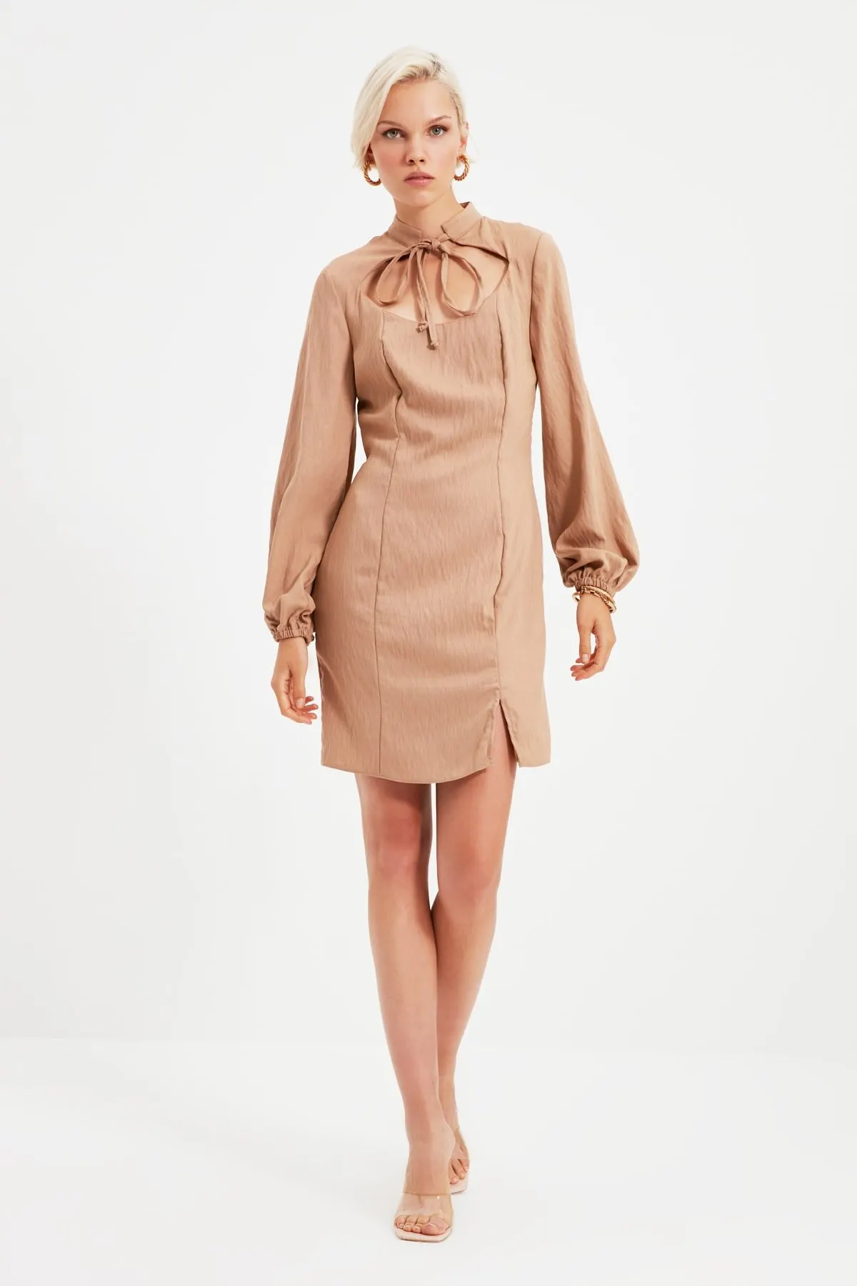 Women's Dress Mink Collar Detailed Elegant Fashion Casual Casual Casual Short Sleeve Summer Boho Beach Dress
Women's Dress Mink Collar Detailed Elegant Fashion Casual Casual Casual Short Sleeve Summer Boho Beach Dress