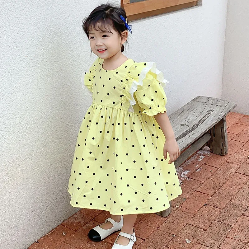 Polka Dot Print Yellow Midi Dress Summer Girls Lace Patchwork Fly Sleeve Princess Dress Girls Korean Short Sleeve A-Line Dresses
Polka Dot Print Yellow Midi Dress Summer Girls Lace Patchwork Fly Sleeve Princess Dress Girls Korean Short Sleeve A-Line Dresses