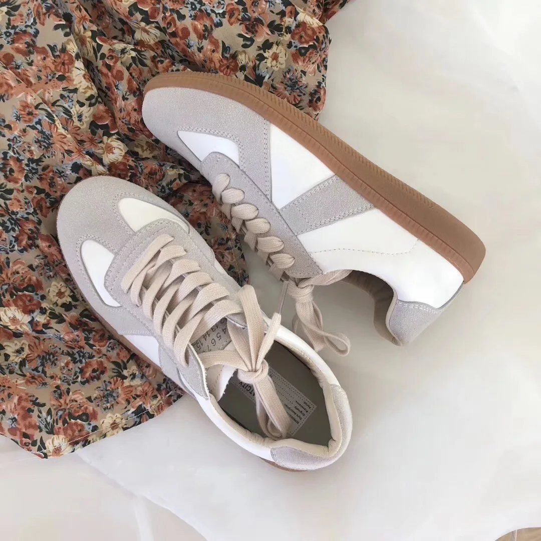 Ladies Flat Shoes Sneakers Microfiber Solid Color Non-Slip Breathable Casual Small White
Ladies Flat Shoes Sneakers Microfiber Solid Color Non-Slip Breathable Casual Small White