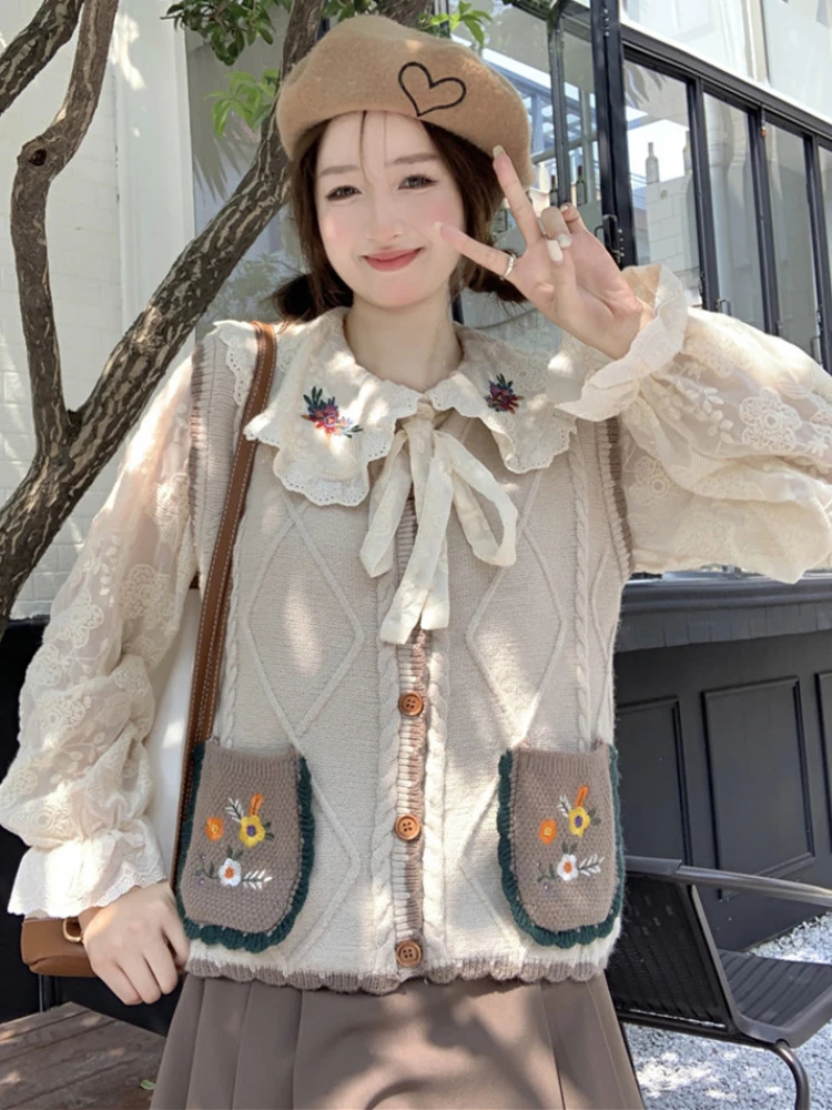 Autumn Kawaii Knitted Sweater Cardigan Women Flower Embroidery Coat Tops Korean Fashion Sleeveles Cute Knitwear Mujer Ins 2023
Autumn Kawaii Knitted Sweater Cardigan Women Flower Embroidery Coat Tops Korean Fashion Sleeveles Cute Knitwear Mujer Ins 2023