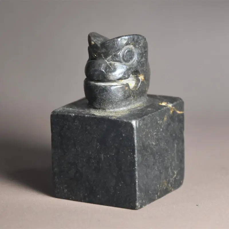 Тибетская хуншанская культура метеорит нефрит свинья Дракон Печать резьба коллекция кулон украшения
Тибетская хуншанская культура метеорит нефрит свинья Дракон Печать резьба коллекция кулон украшения