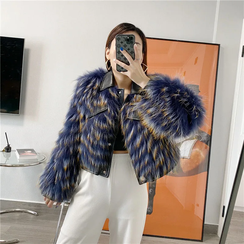 2022 Winter New Fashion Women's Fur Coat Women's Elegant Fluffy Thickened Warm Raccoon Fur Coat Coat Short Jacker
2022 Winter New Fashion Women's Fur Coat Women's Elegant Fluffy Thickened Warm Raccoon Fur Coat Coat Short Jacker