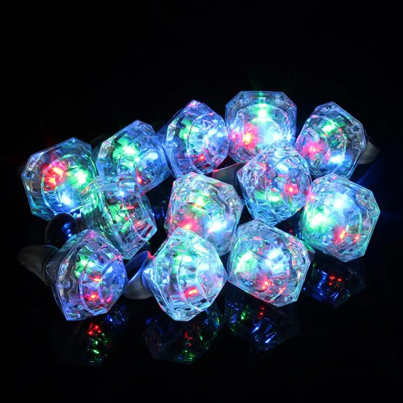 

2023 Big Faux Diamond LED Flashing Ring Blinking Light Up Rave Jelly Finger Rings Women Girl Jewelry Gift Glow Party Supplies