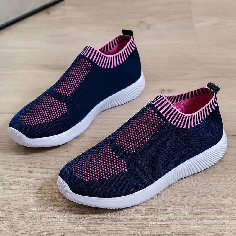 Breathable Mesh Women Sneakers 2022 Spring Comfortable Running Shoes Woman Soft Sole Knitted Sock Shoes Plus Size 35-46
Breathable Mesh Women Sneakers 2022 Spring Comfortable Running Shoes Woman Soft Sole Knitted Sock Shoes Plus Size 35-46