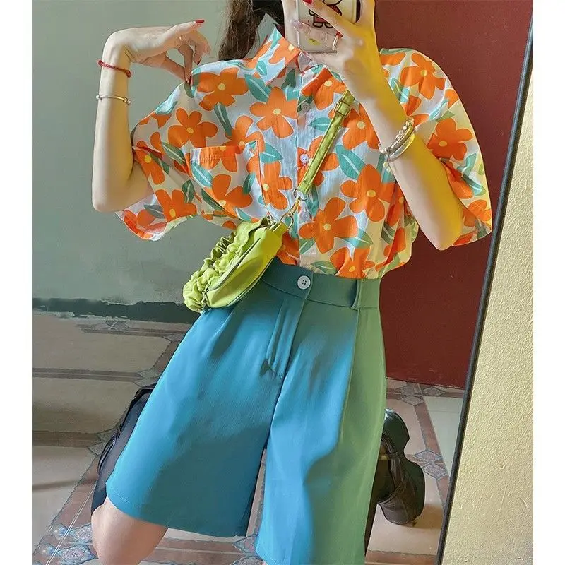 Vintage Flower Full Print Loose Shirts for Women Chemise Femme Button Up Shirts New Summer Casual Shirts Beach Shirt Large Size
Vintage Flower Full Print Loose Shirts for Women Chemise Femme Button Up Shirts New Summer Casual Shirts Beach Shirt Large Size