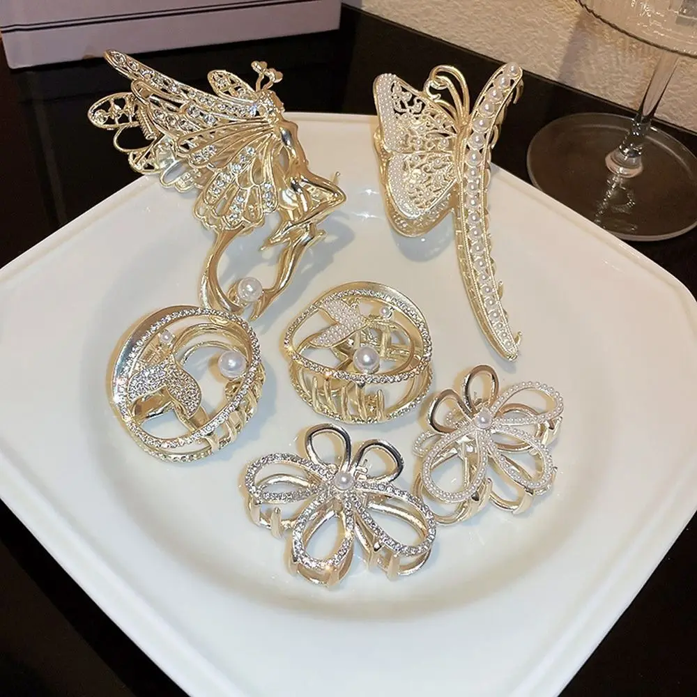 Alloy Rhinestone Headdress Hair Accessory Flower Hair Grip Clip Women Shark Clip Korean Style Hair Clip Girl Hair Claw
Alloy Rhinestone Headdress Hair Accessory Flower Hair Grip Clip Women Shark Clip Korean Style Hair Clip Girl Hair Claw