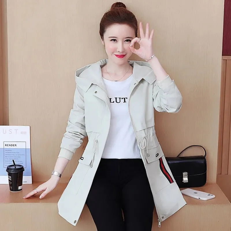 Waist Slim Splicing Hooded Jacket 2022 New Jackets Spring Autumn Trench coats Women Windbreaker Letter Pocket Fashion Outwear
Waist Slim Splicing Hooded Jacket 2022 New Jackets Spring Autumn Trench coats Women Windbreaker Letter Pocket Fashion Outwear
