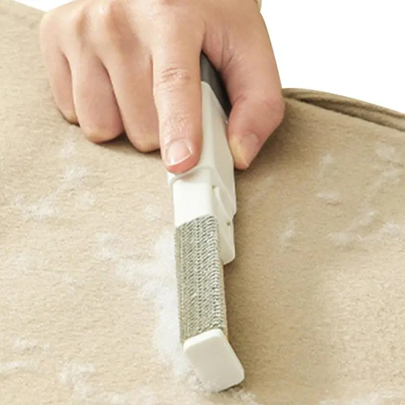 Lint Remover Practical Durable Portable Lint Brush For Pet Two-in-one Brush Head Lint Remover For Blue Cat Persian Cat Corgi
Lint Remover Practical Durable Portable Lint Brush For Pet Two-in-one Brush Head Lint Remover For Blue Cat Persian Cat Corgi