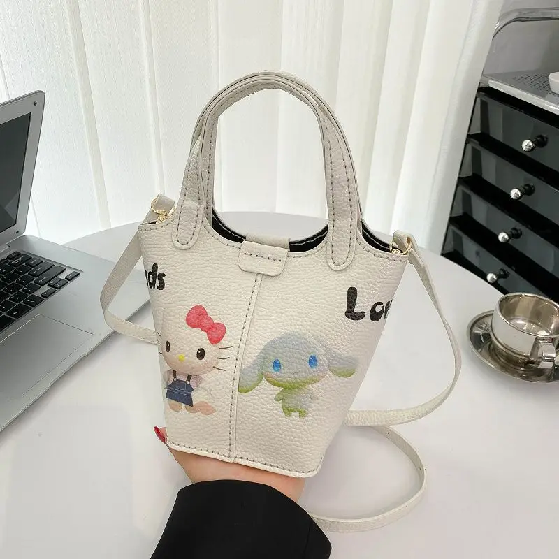 Kawaii аниме Sanrios MyMelody Kuromi Cinnamoroll DIY Ручная работа материал сумка мультфильм мешок на одно плечо сумка-мессенджер подарок
Kawaii аниме Sanrios MyMelody Kuromi Cinnamoroll DIY Ручная работа материал сумка мультфильм мешок на одно плечо сумка-мессенджер подарок