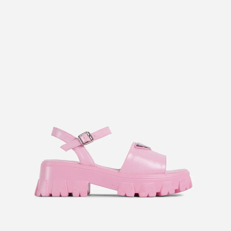2022 new summer comfortable casual metal buckle round toe mid-heel wedge women's sandals
2022 new summer comfortable casual metal buckle round toe mid-heel wedge women's sandals