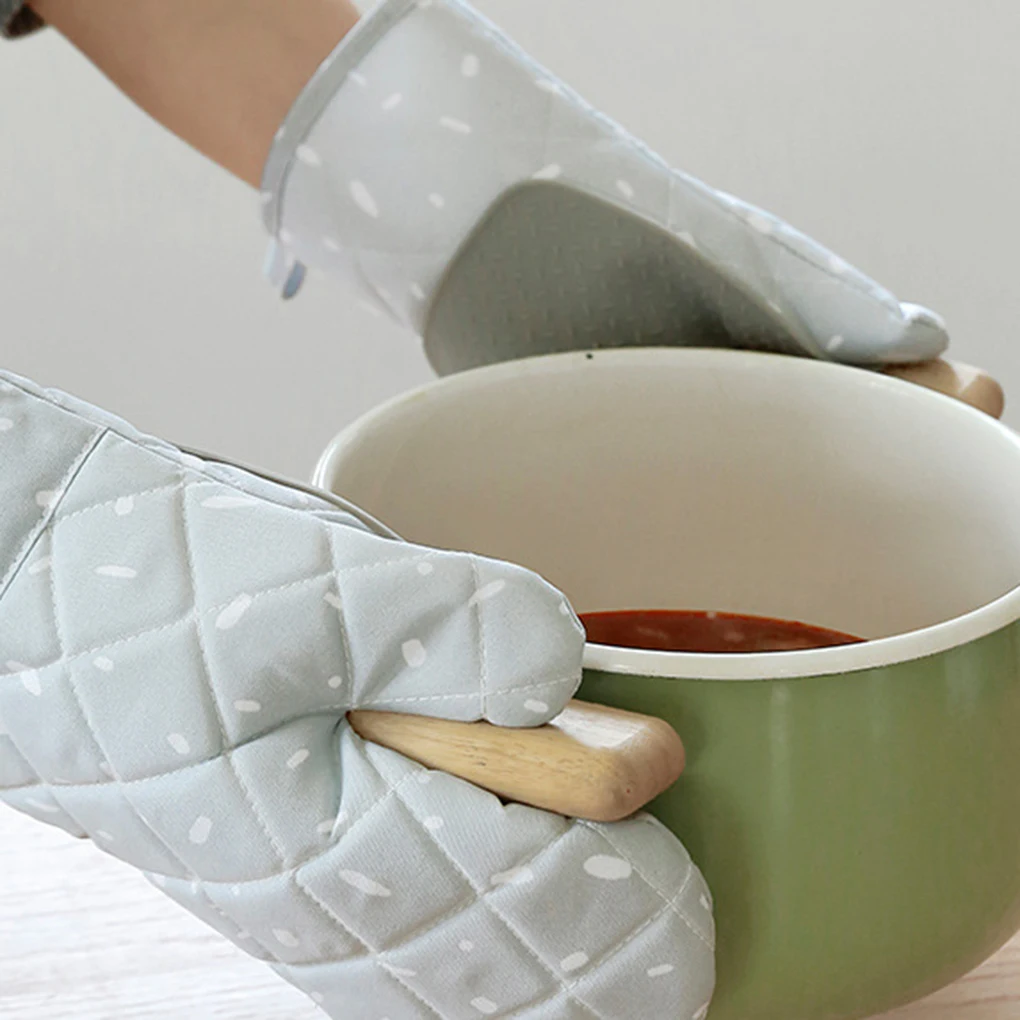1 Pair Microwave Glove BBQ Oven Baking Hot Pot Mitts Cooking Heat Resistant Kitchen Mittens Kitchen Gloves
1 Pair Microwave Glove BBQ Oven Baking Hot Pot Mitts Cooking Heat Resistant Kitchen Mittens Kitchen Gloves