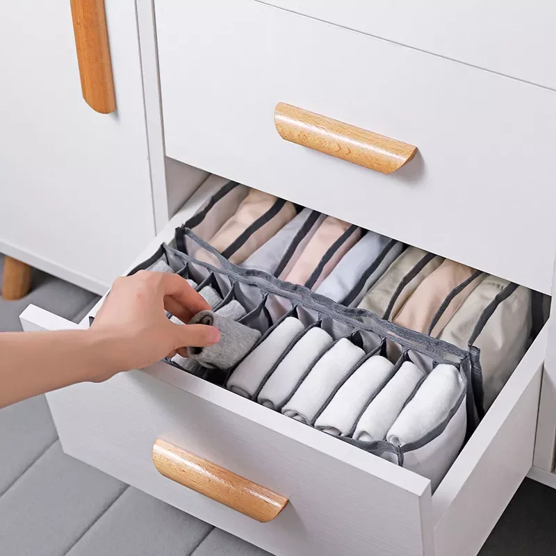 Fashion 2020 Household Items Storage Bags Organizer Clothes bra socks Finishing Dust Bag Organizer bag closet storage artifact
Fashion 2020 Household Items Storage Bags Organizer Clothes bra socks Finishing Dust Bag Organizer bag closet storage artifact