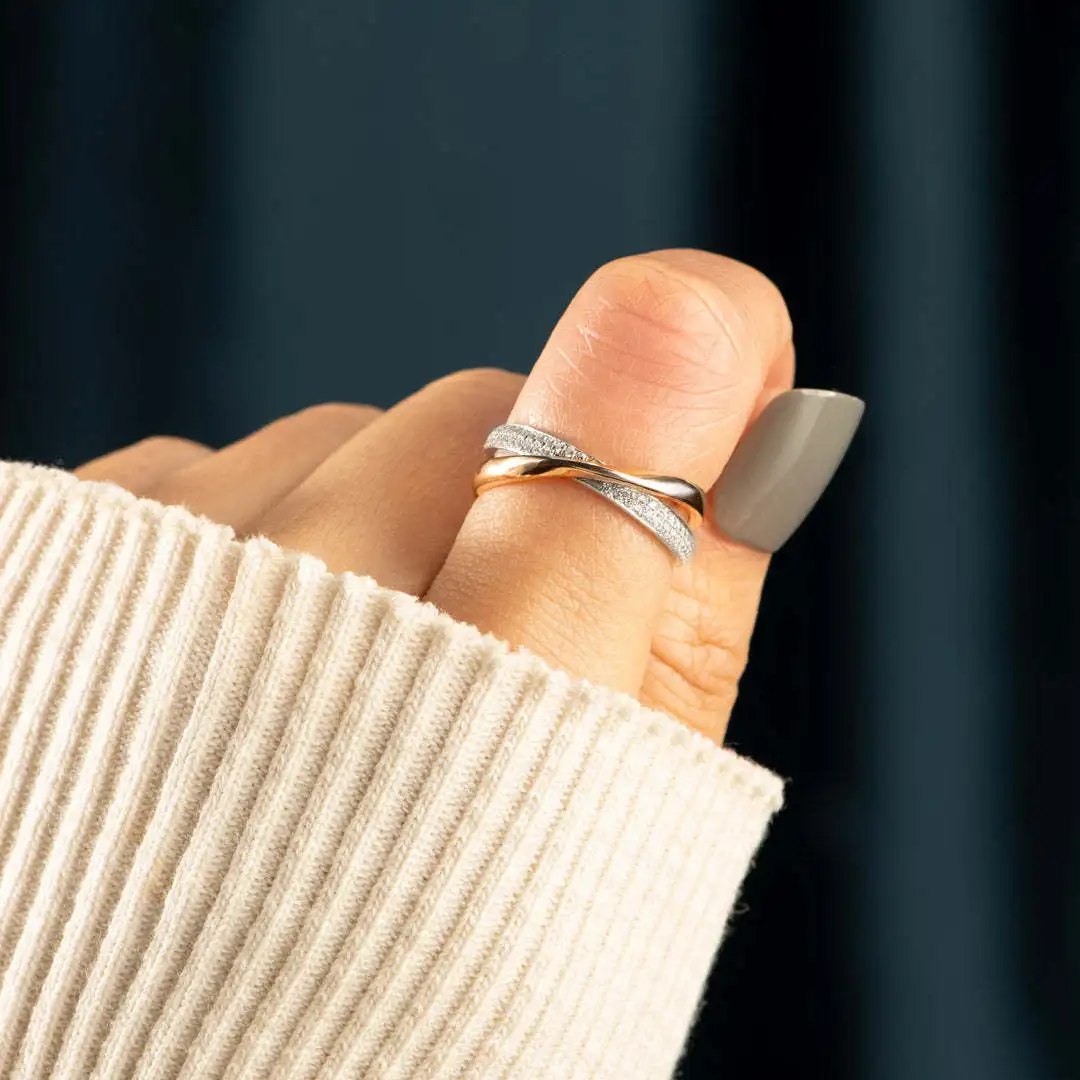 Simple Fashion X Shape Fashion Two Tone Ring Micro Setting Zircon Jewelry for Women Girl Jewelry Gift
Simple Fashion X Shape Fashion Two Tone Ring Micro Setting Zircon Jewelry for Women Girl Jewelry Gift