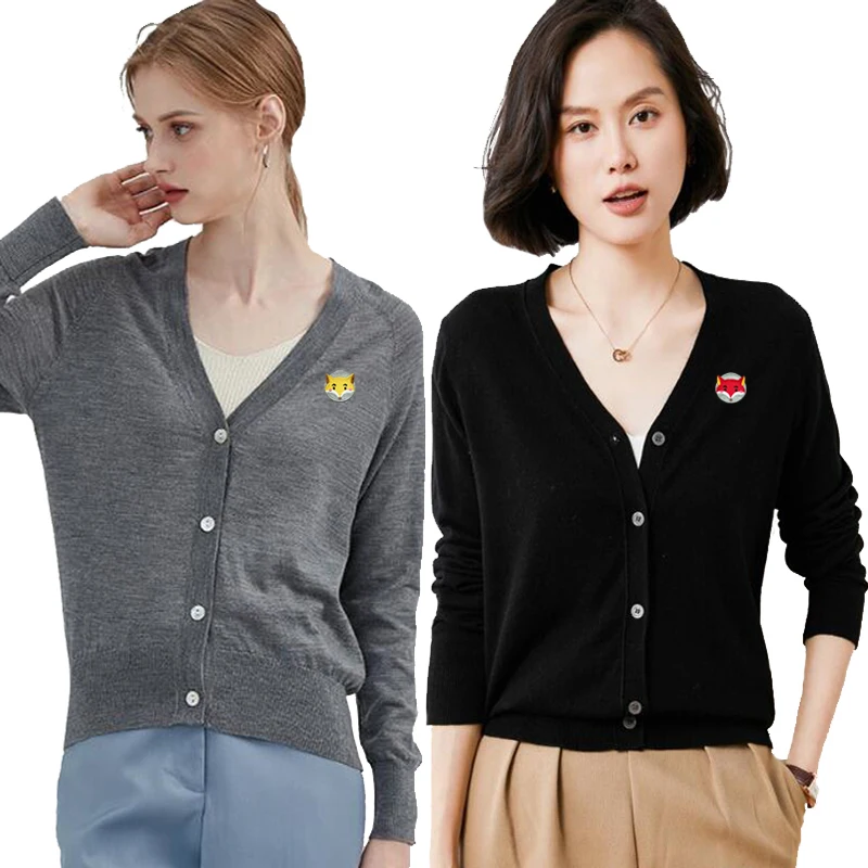 Women Cardigan Cartoon Fox Head Embroidery Cotton V-Neck Button Long Sleeve Fit Spring Autumn Solid Casual Sweater
Women Cardigan Cartoon Fox Head Embroidery Cotton V-Neck Button Long Sleeve Fit Spring Autumn Solid Casual Sweater